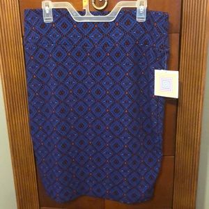 Blue and red diamond shaped print skirt!!💙❤️